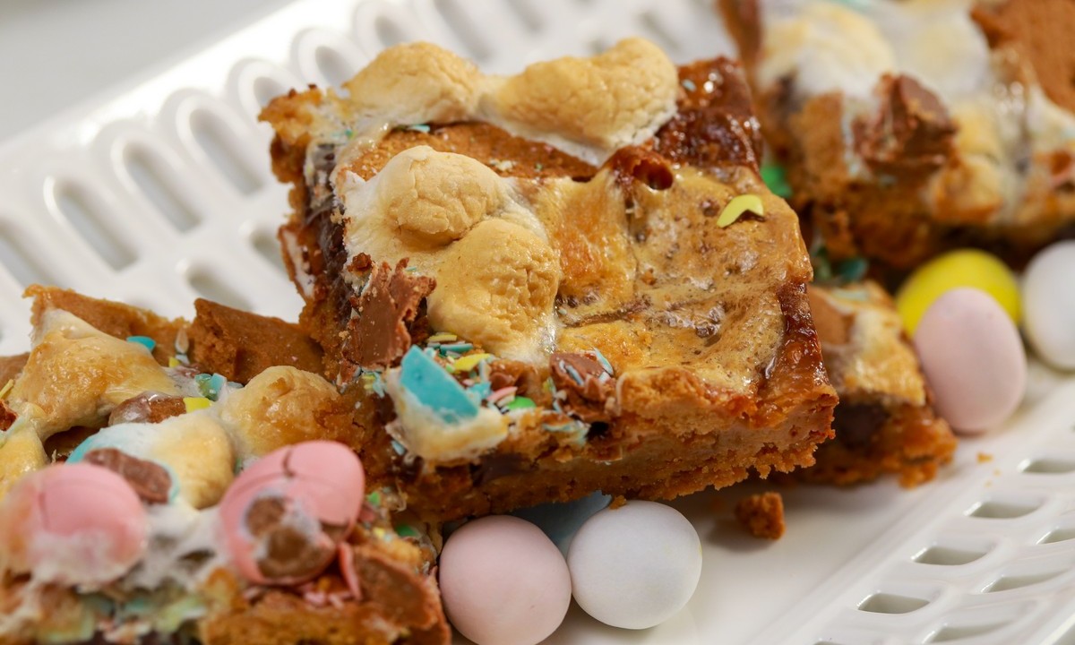 Gluten Free Easter Egg S'more Bar